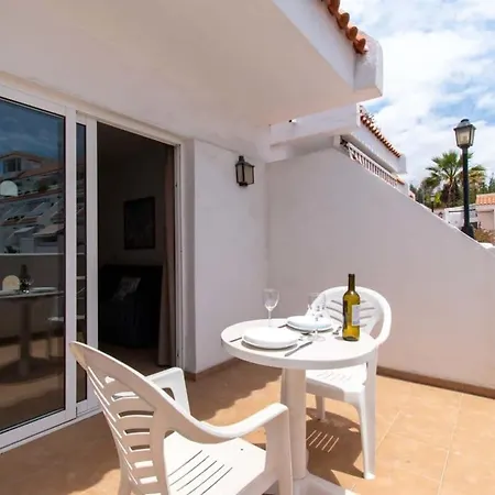Floritas 25 - One Bed Lägenhet Arona (Tenerife)